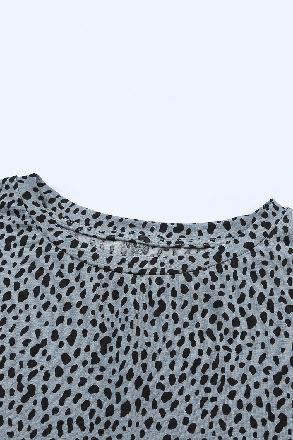 Leopard Print Side Pockets Tunic Top